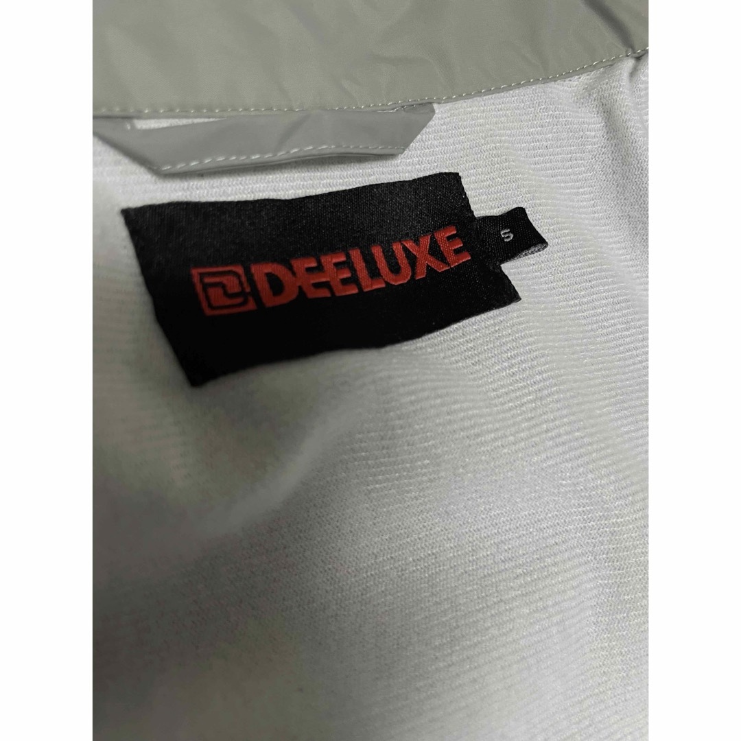 DEELUXE(ディーラックス)のコーチジャケット(DEELUXE)  スポーツ/アウトドアのスノーボード(ウエア/装備)の商品写真