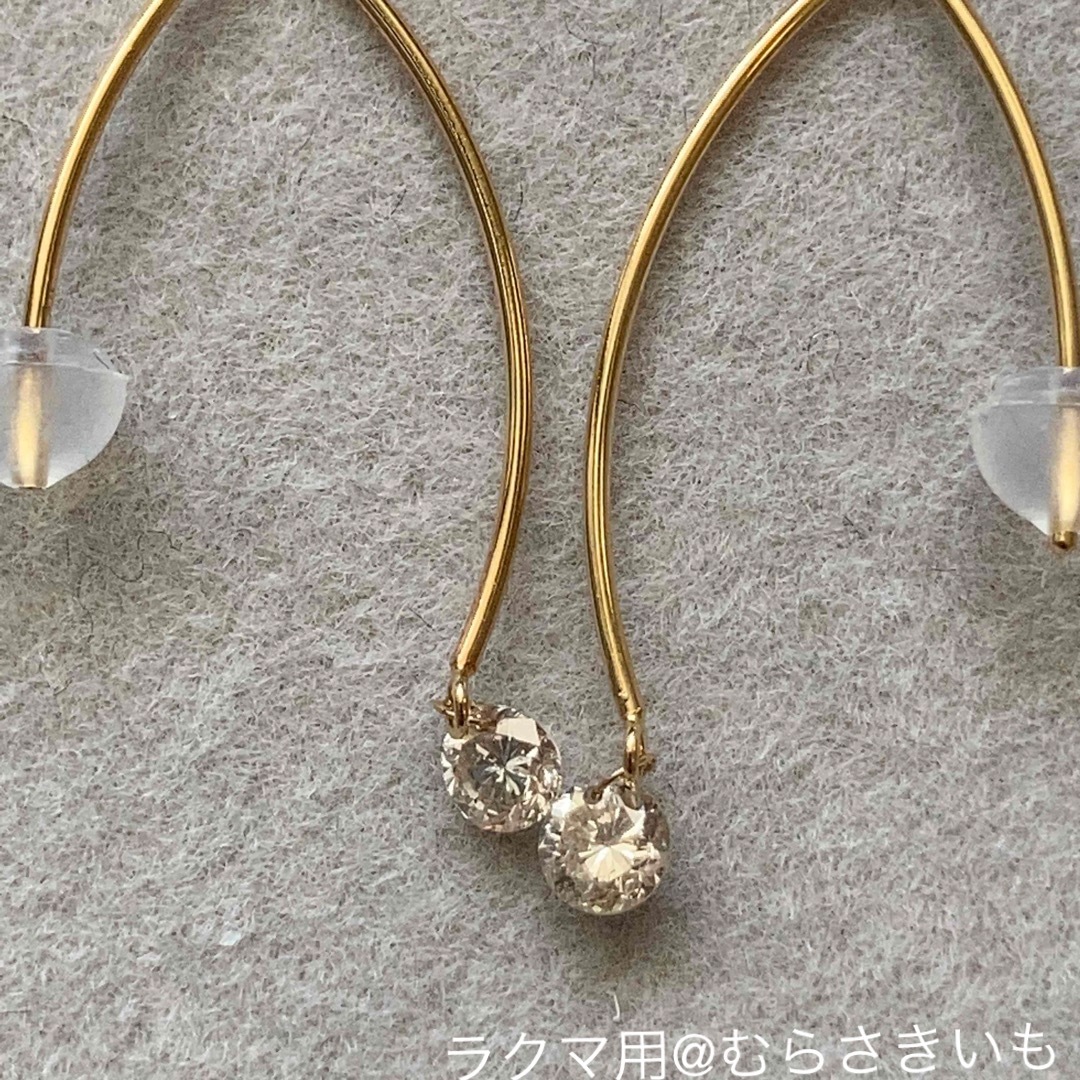 0.28カラット ダイヤ K18 YG ロング フック ピアス レディースのアクセサリー(ピアス)の商品写真