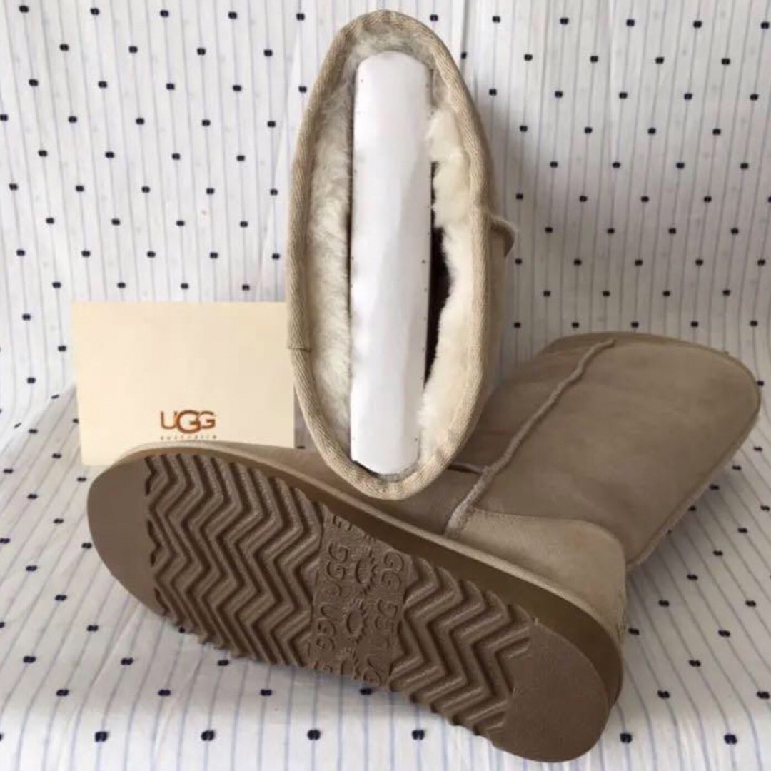 UGG AUSTRALIA(アグオーストラリア)のＵＧＧAustralia アグムートンブーツ限定ＴＡＬＬサンド23cm 1点物 レディースの靴/シューズ(ブーツ)の商品写真