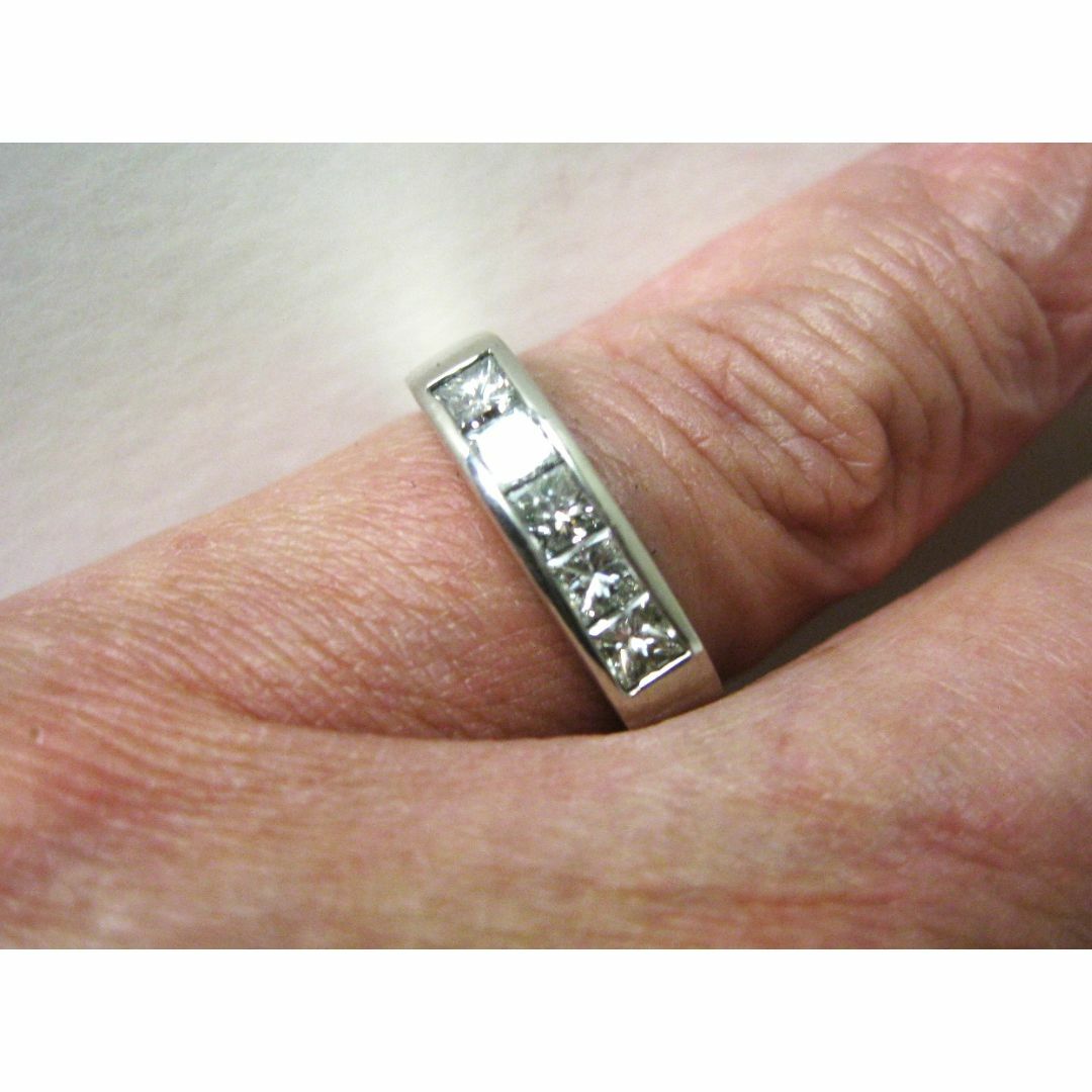 Pt900プラチナ リング指輪 角ダイヤ5ヶ 一文字0.65ct サイズ #13 レディースのアクセサリー(リング(指輪))の商品写真