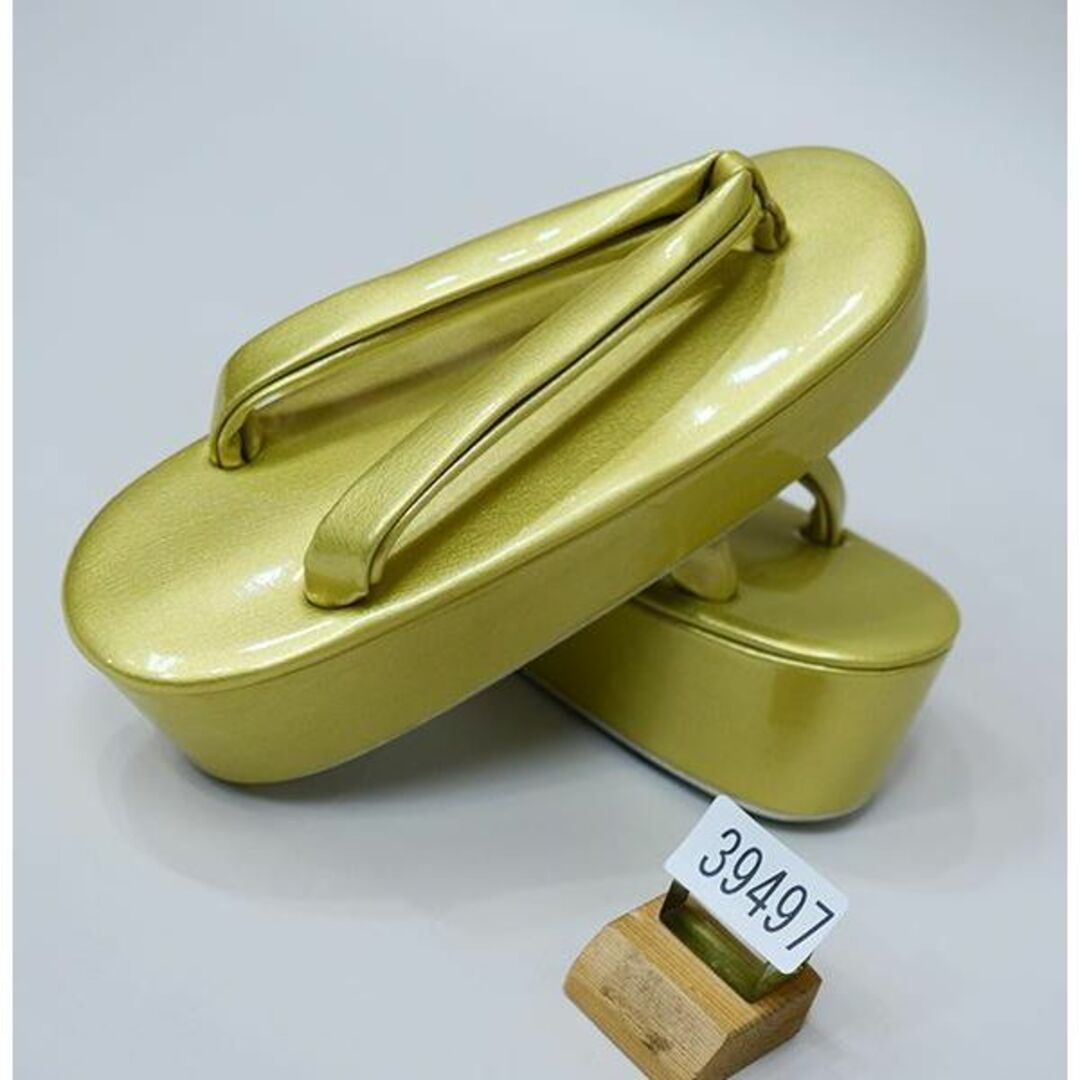 草履 無地鼻緒 合皮 22cm Sサイズ ゴールド 金 着物 NO39497 レディースの靴/シューズ(下駄/草履)の商品写真