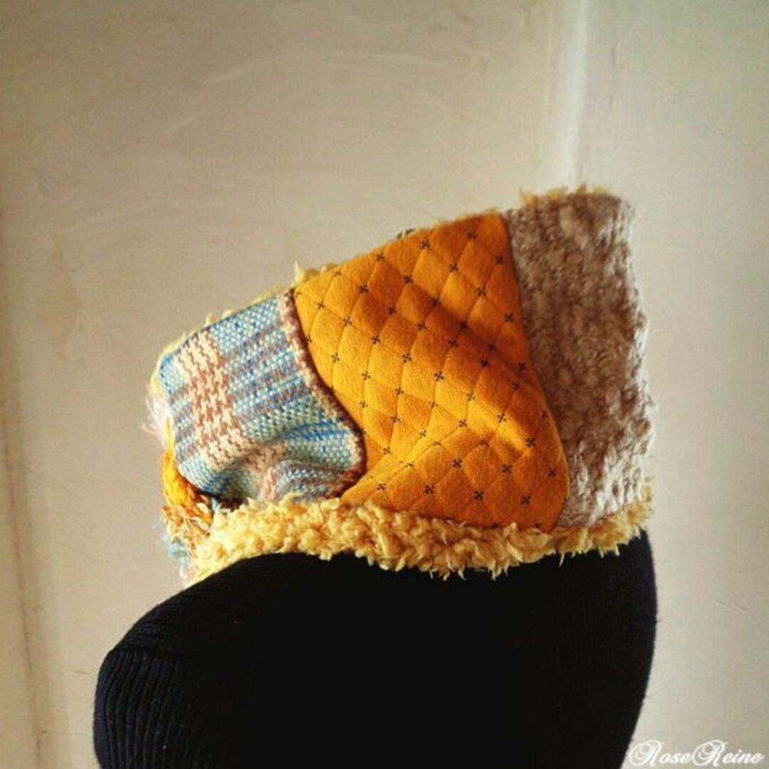 絵画なパッチワーク 手編み+ ミニスヌード プードルファー ひよこイエロー レディースのファッション小物(スヌード)の商品写真