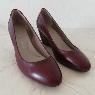 ロックポート(ROCKPORT)の美品!!ROCKPORT ロックポート アディダス 本革パンプス 23cm(ハイヒール/パンプス)