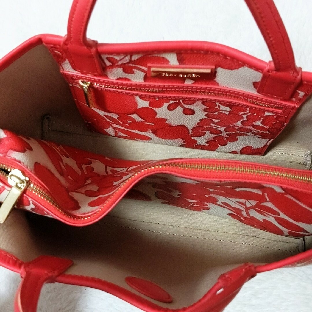 Tory Burch(トリーバーチ)の美品 Tory Burch 花柄 2way ハンド ショルダーバッグ ロビンソン レディースのバッグ(ショルダーバッグ)の商品写真