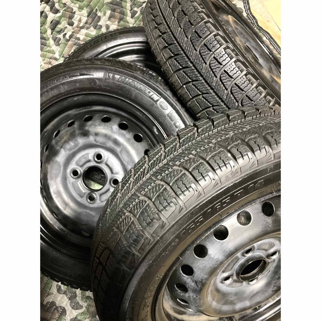 MICHELIN(ミシュラン)の⑧155/65R14 中古冬用タイヤと中古テッチンホイールの4本セット 自動車/バイクの自動車(タイヤ・ホイールセット)の商品写真