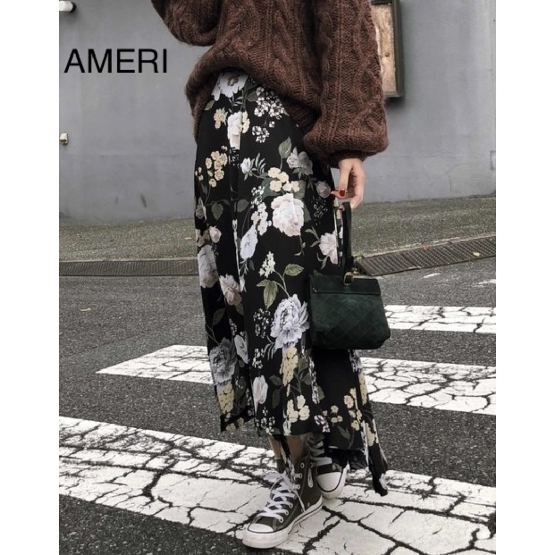 Ameri VINTAGE(アメリヴィンテージ)のAMERI RILEY SLIT SKIRT レディースのスカート(ロングスカート)の商品写真