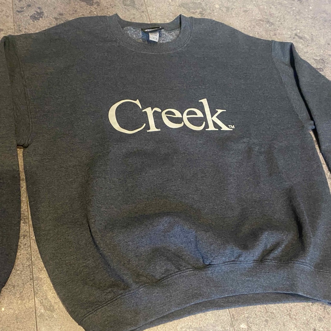 Creek anglers device crewneck logo sweatトップス