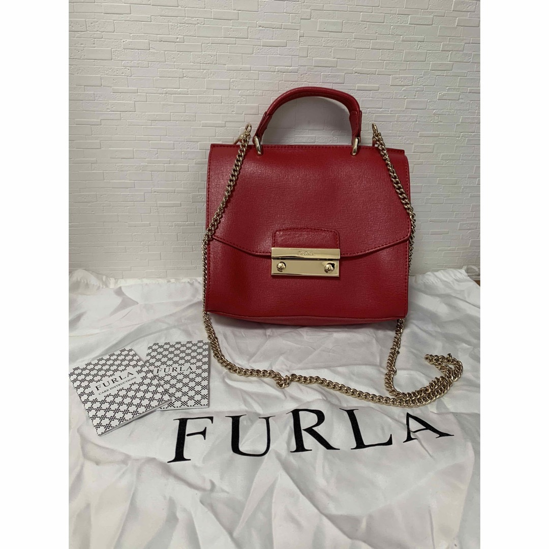 Furla(フルラ)のFURLA  JULIA チェーン付きミニショルダーバッグ　 レディースのバッグ(ショルダーバッグ)の商品写真