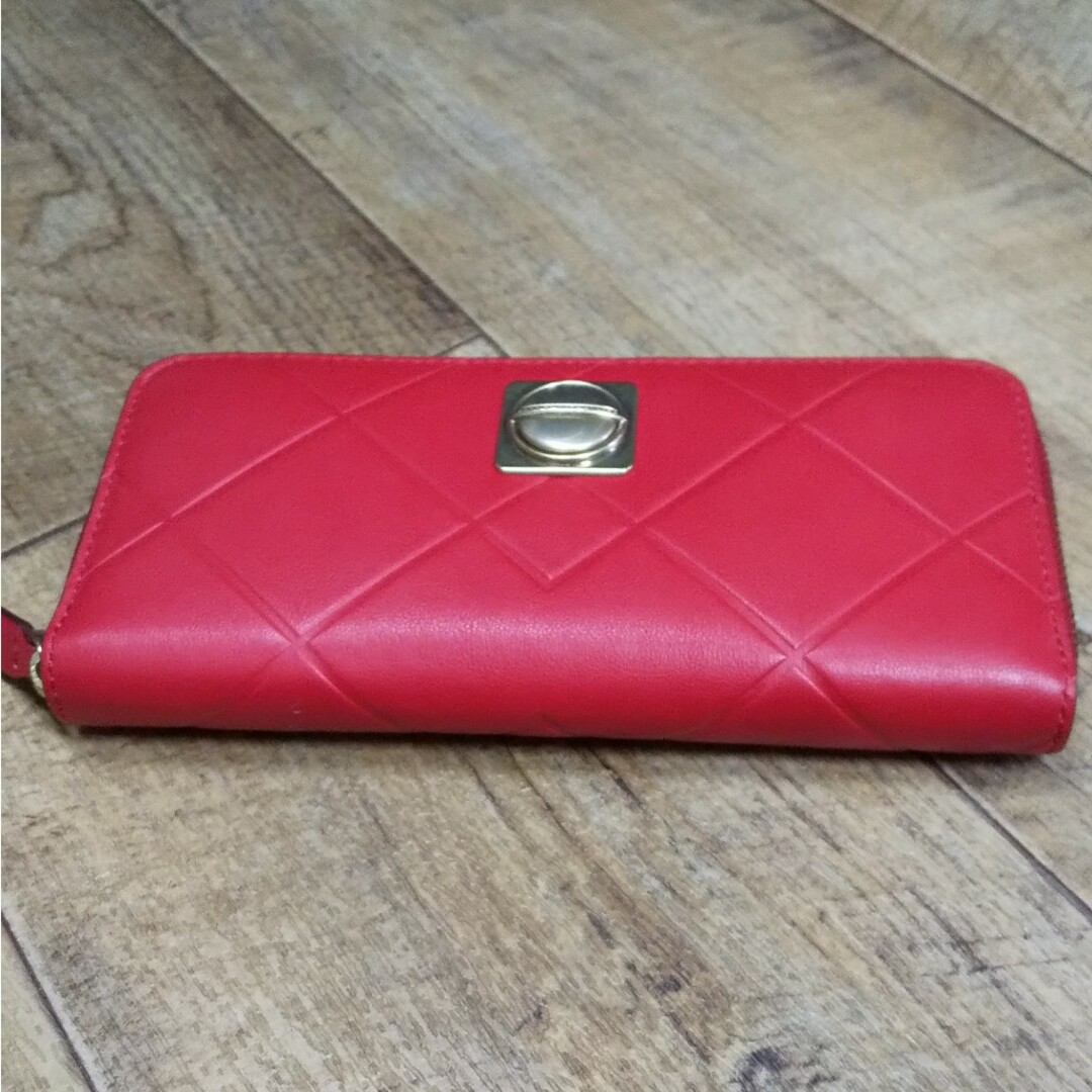 MARC BY MARC JACOBS(マークバイマークジェイコブス)の最安値新品 MARC JACOBS財布 レディースのファッション小物(財布)の商品写真