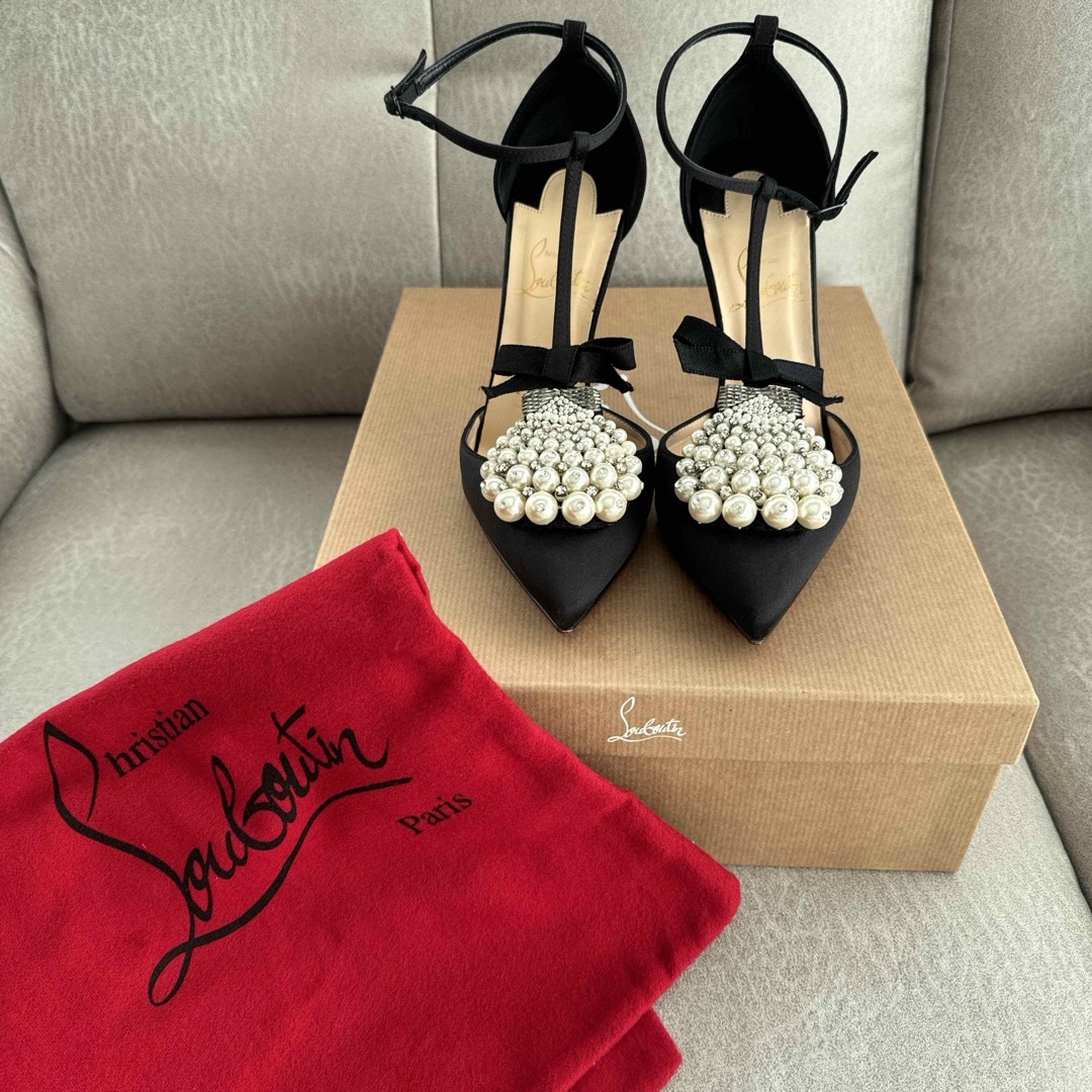 本物品質の 美品Christian Louboutinパールパンプス | hojokin-support.jp