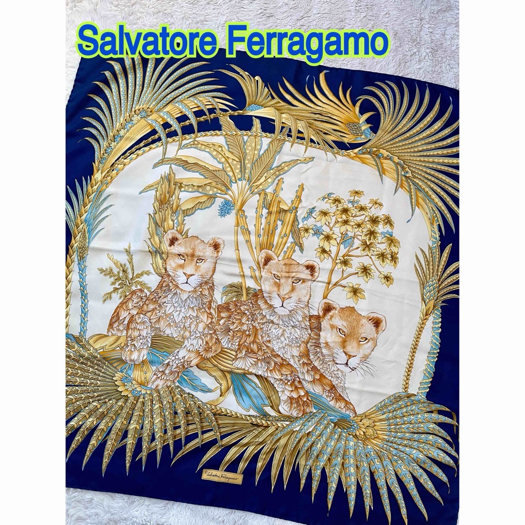 Salvatore Ferragamo ネイビー、タイガー　シルク　大判スカーフ葵紫スカーフ葵紫スカーフ