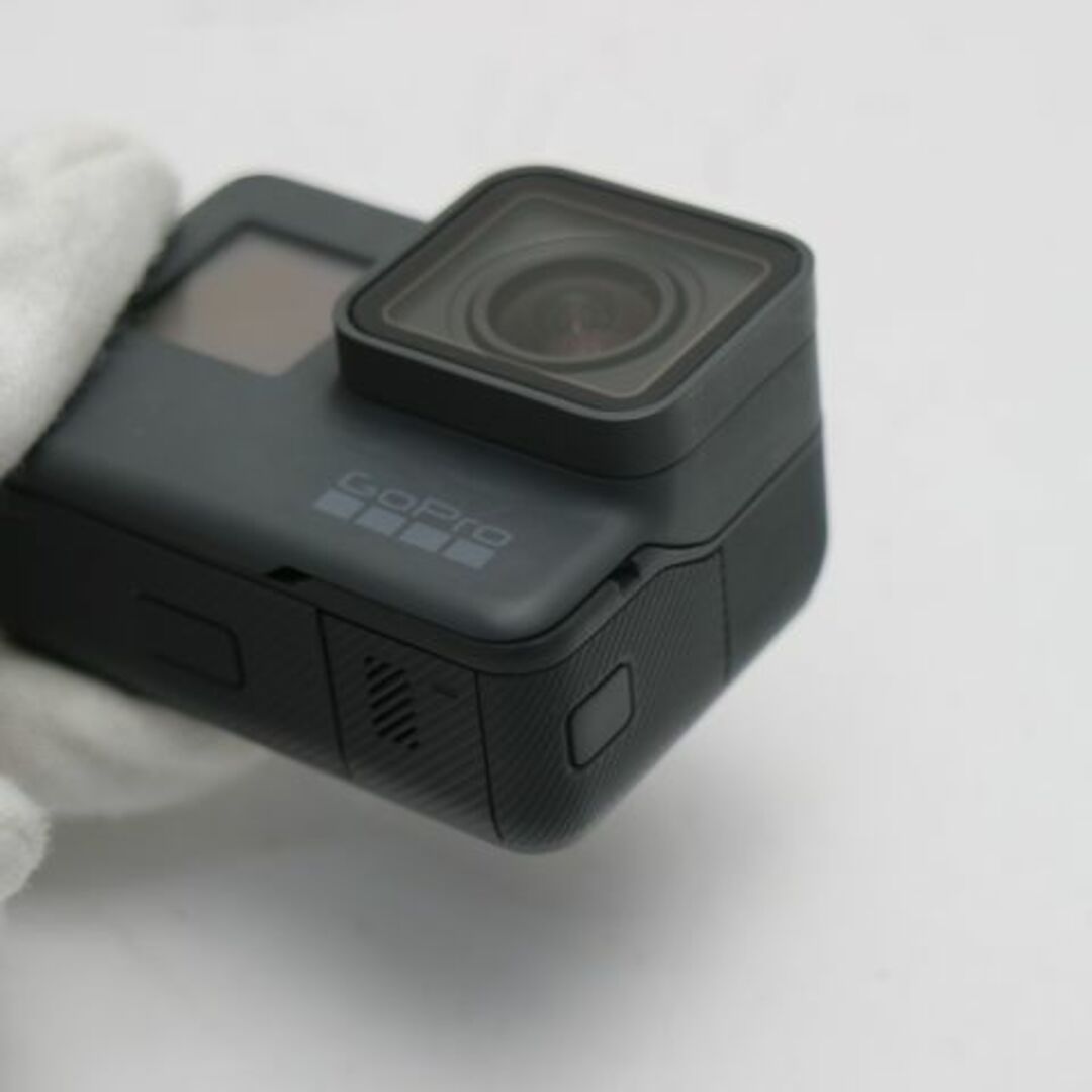 GoPro(ゴープロ)の超美品 GoPro HERO6  M777 スマホ/家電/カメラのカメラ(ビデオカメラ)の商品写真