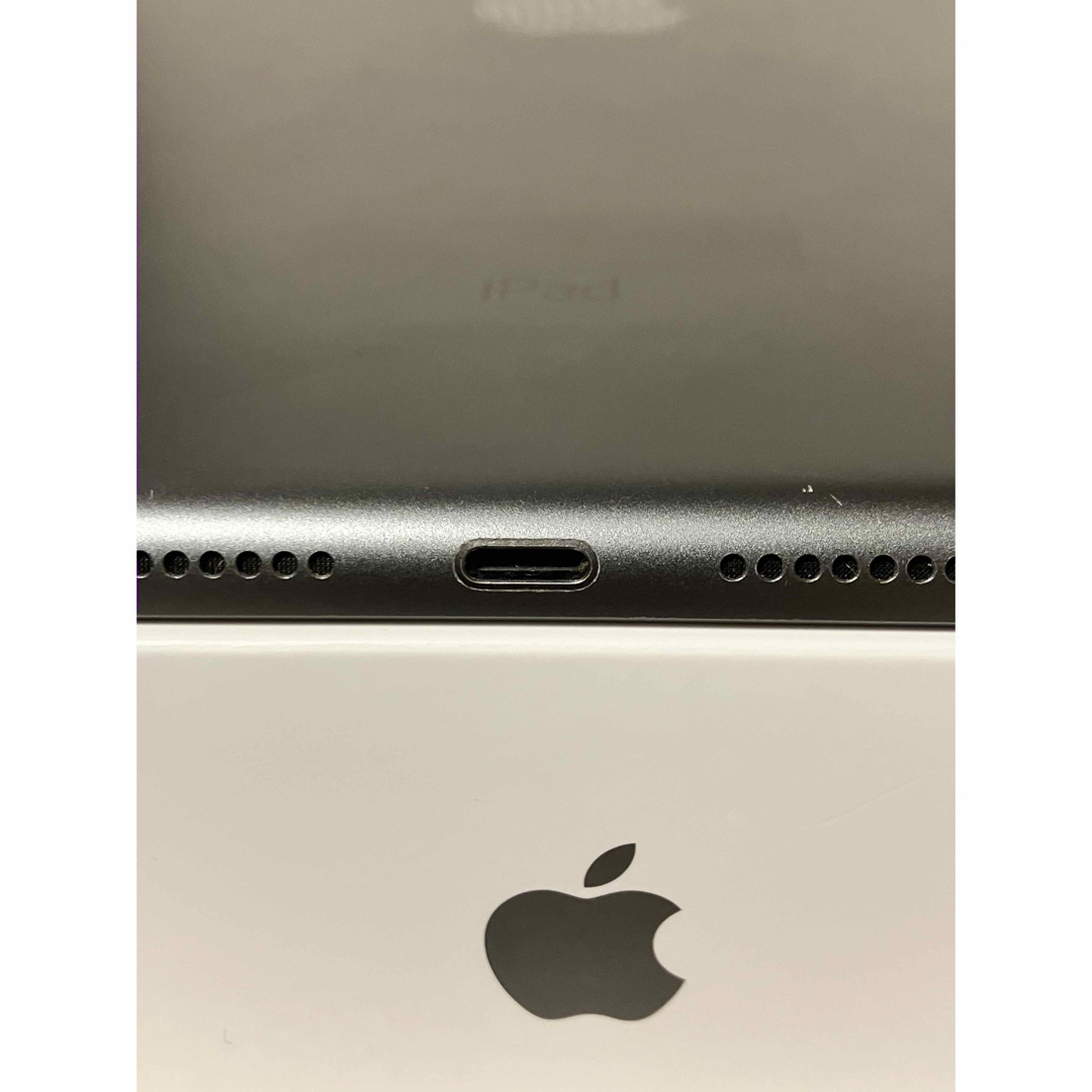 Apple(アップル)のiPad 第7世代 WiFi 32GB スペースグレイ 89.7% スマホ/家電/カメラのPC/タブレット(タブレット)の商品写真