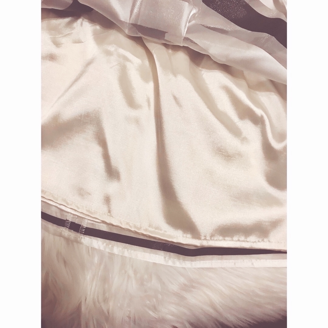 ❤️スカート❤️軽くてオシャレなモノトーン レディースのスカート(ひざ丈スカート)の商品写真