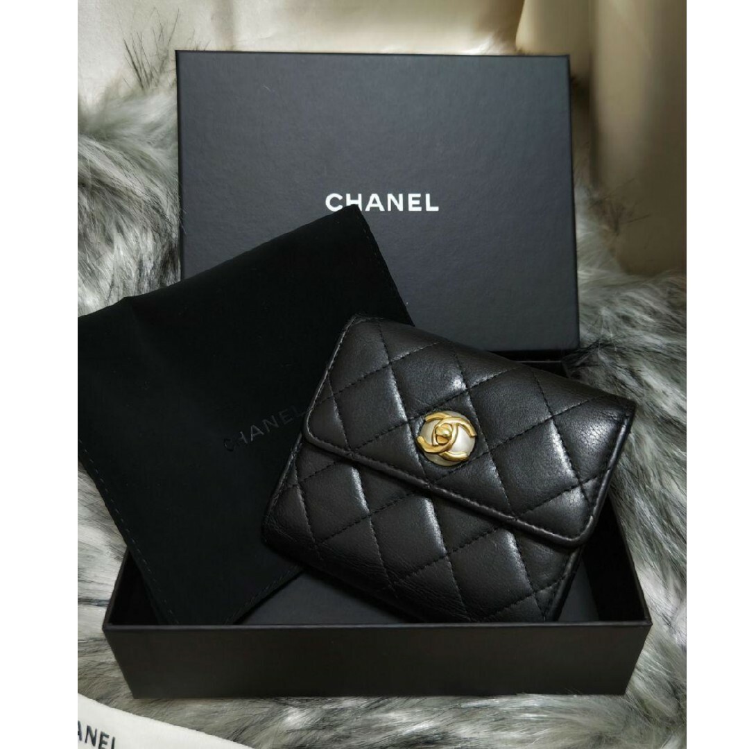 ★正規品 美品★CHANEL シャネル マトラッセ 三つ折り財布