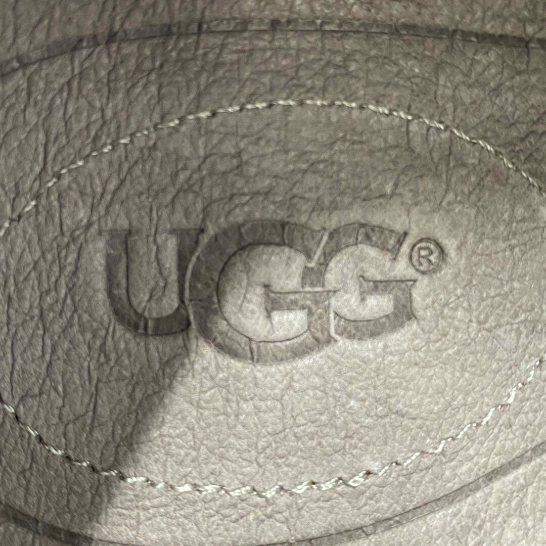 UGG(アグ)の13L22《未使用》UGG アグ ローカットスニーカー レザースニーカー 9(27cm) メンズ 通年向け メンズの靴/シューズ(スニーカー)の商品写真