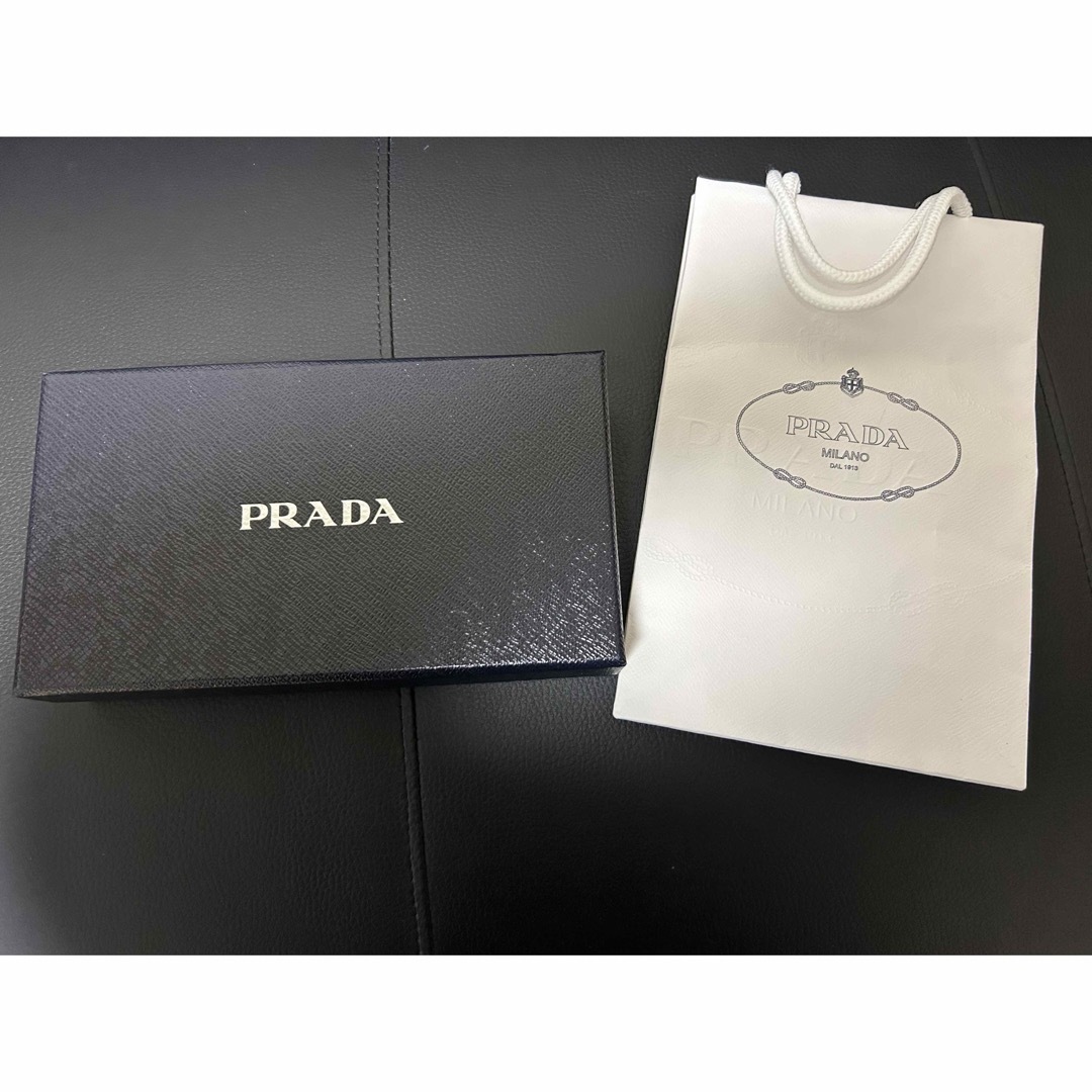 【期間限定セール中♡】PRADA 紙袋+空箱