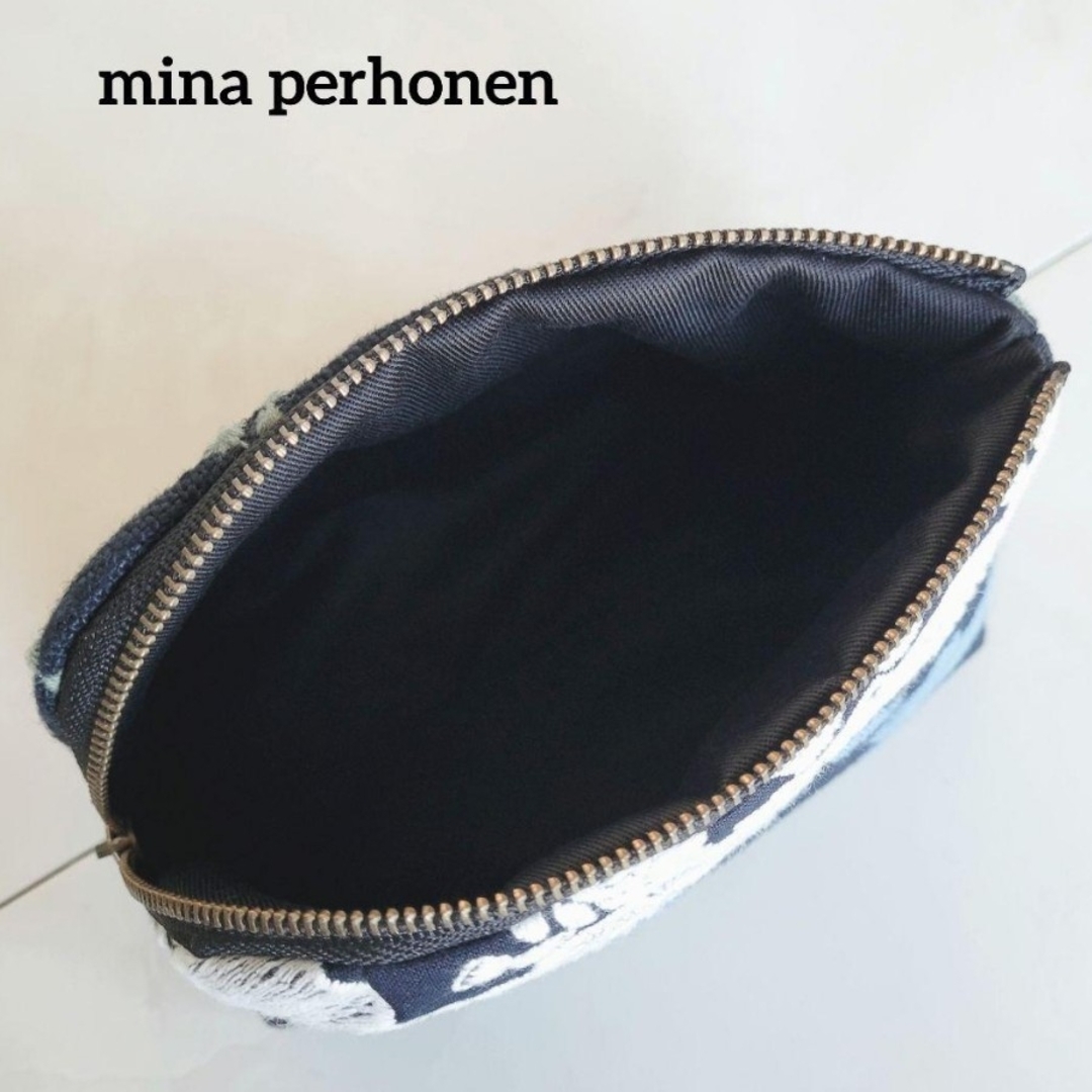 mina perhonen(ミナペルホネン)のミナペルホネン　たっぷりマチのL字ファスナーポーチ　パッチワーク　d ハンドメイドのファッション小物(ポーチ)の商品写真