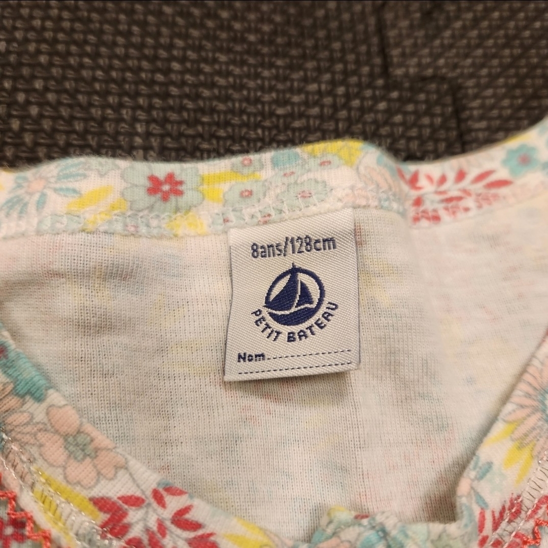 PETIT BATEAU(プチバトー)のまとめ売り 130 キッズ 女の子  4点セット お買い得 秋冬物メイン キッズ/ベビー/マタニティのキッズ服女の子用(90cm~)(Tシャツ/カットソー)の商品写真