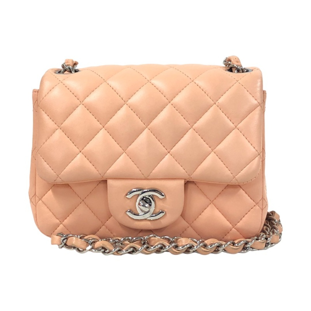 ターンロック外側シャネル CHANEL ミニマトラッセ18 A35200 29番台 サーモンピンク シルバー金具 ラムスキン レディース ショルダーバッグ