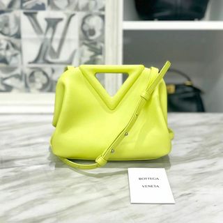 ボッテガヴェネタ(Bottega Veneta)の美品☆　ボッテガヴェネタ　トライアングル ポイント スモール　ショルダーバッグ(ショルダーバッグ)