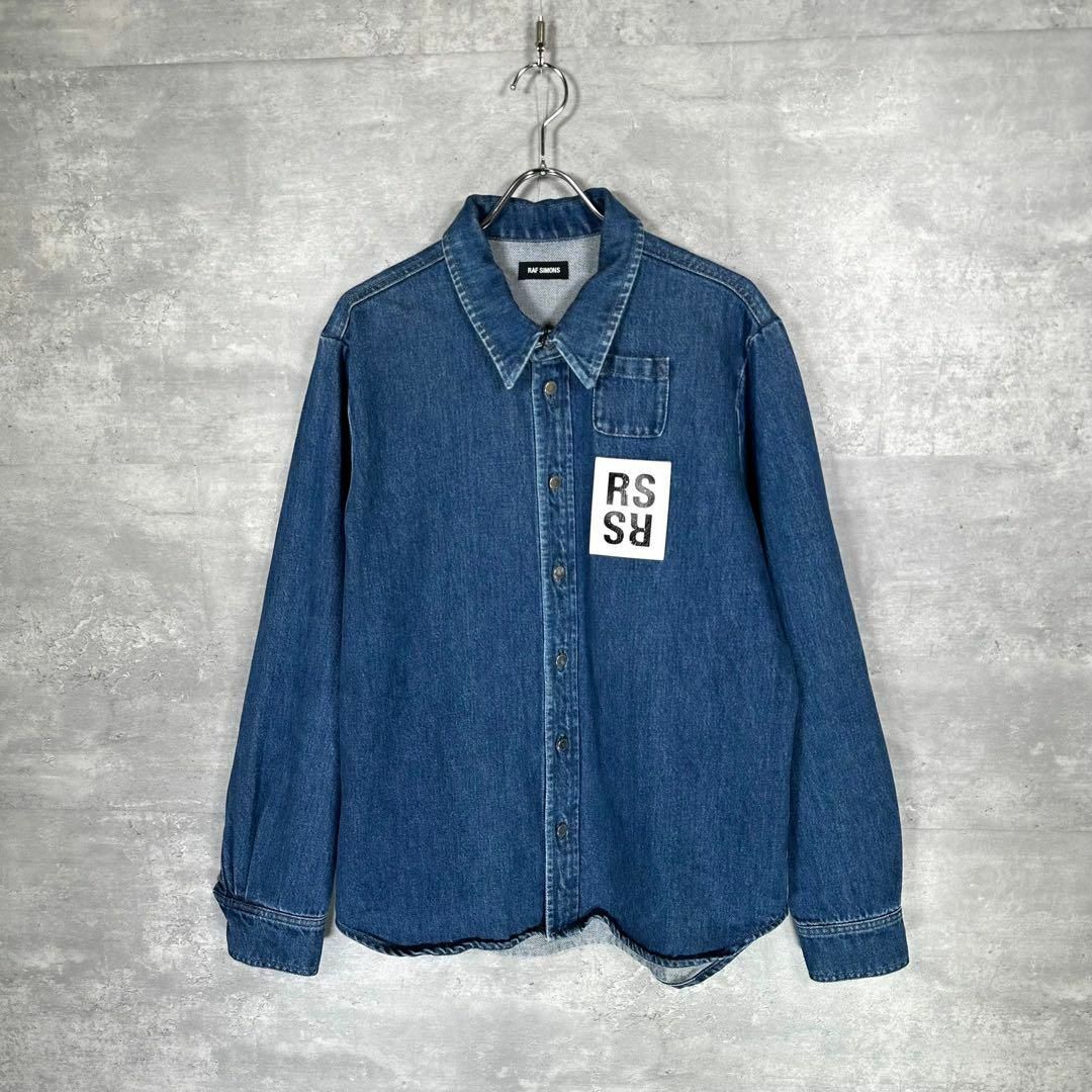 RAF SIMONS(ラフシモンズ)の『RAF SIMONS』 ラフシモンズ (L)  レザーパッチ デニムシャツ メンズのトップス(シャツ)の商品写真