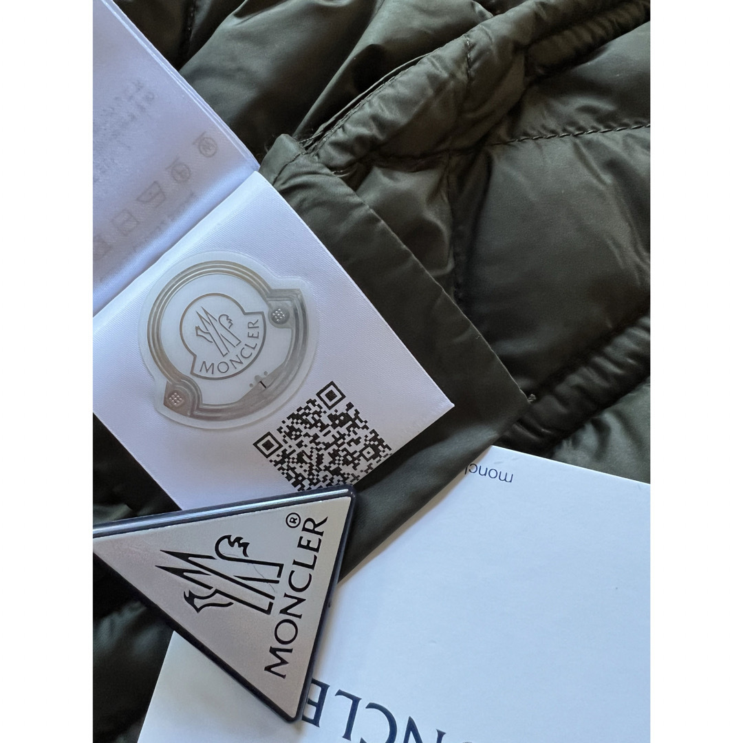 MONCLER - タグ付新品未使用MONCLER CAPRIER GIUBBOTTO ダウン MONCLER - タグ付新品未使用MONCLER CAPRIER GIUBBOTTO ダウン