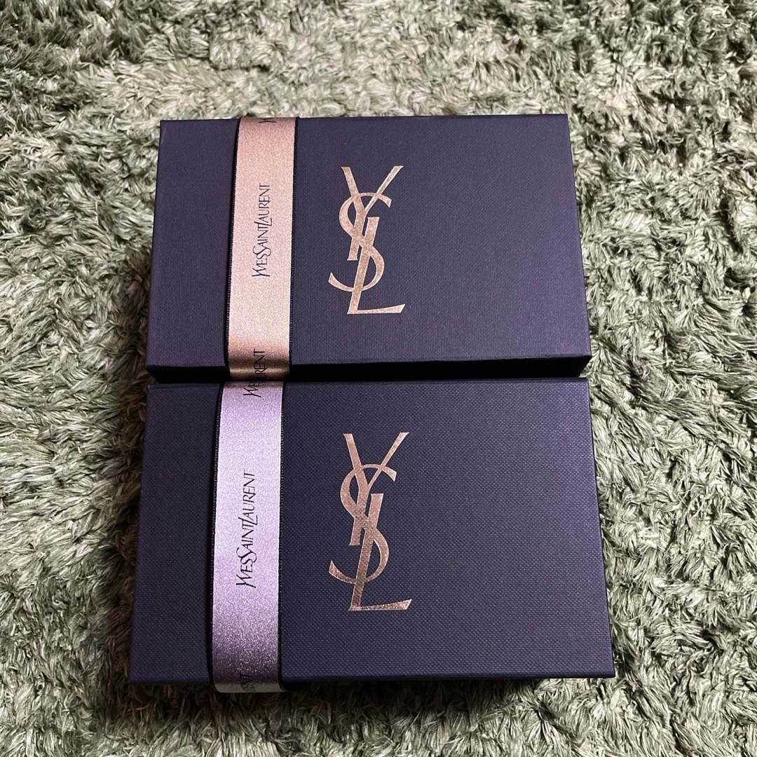 Yves Saint Laurent Beaute - イヴ・サンローラン YSL ノエル Yves Saint Laurent Beaute - イヴ・サンローラン YSL ノエル