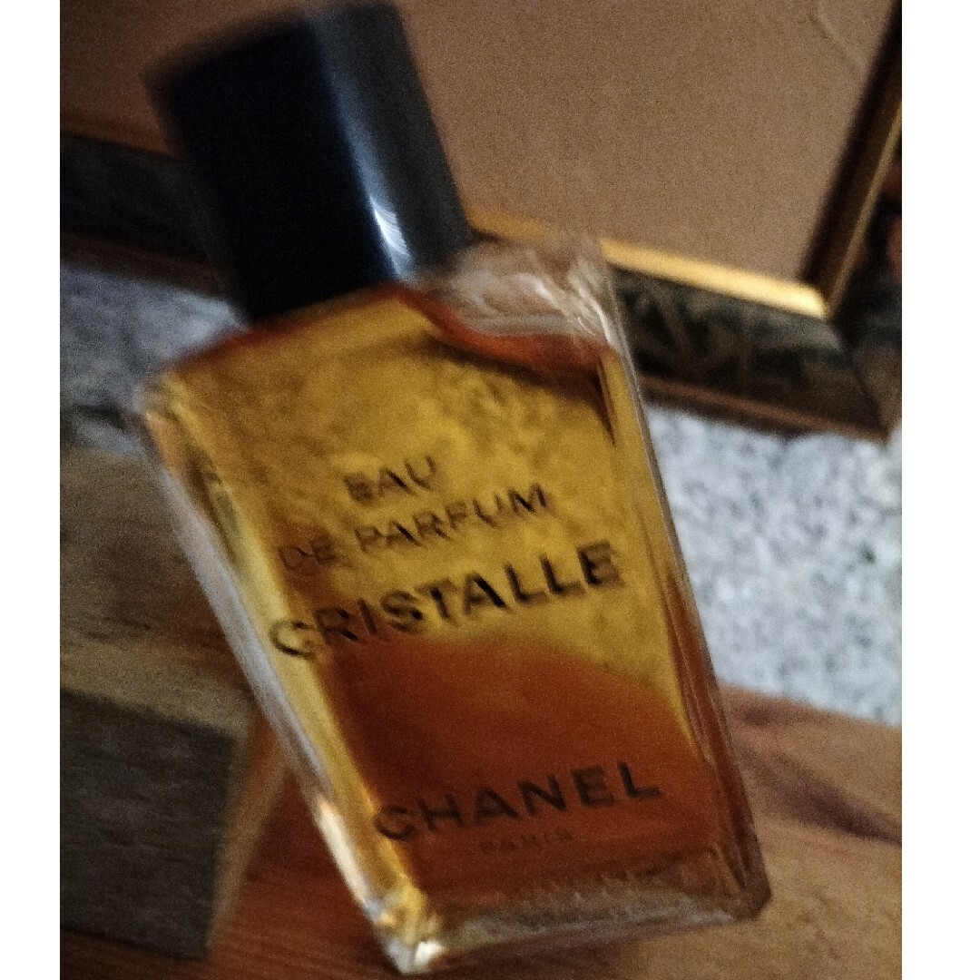 CHANEL(シャネル)のシャネル『クリスタル』オード・パルファム75ml未使用品 コスメ/美容の香水(香水(女性用))の商品写真