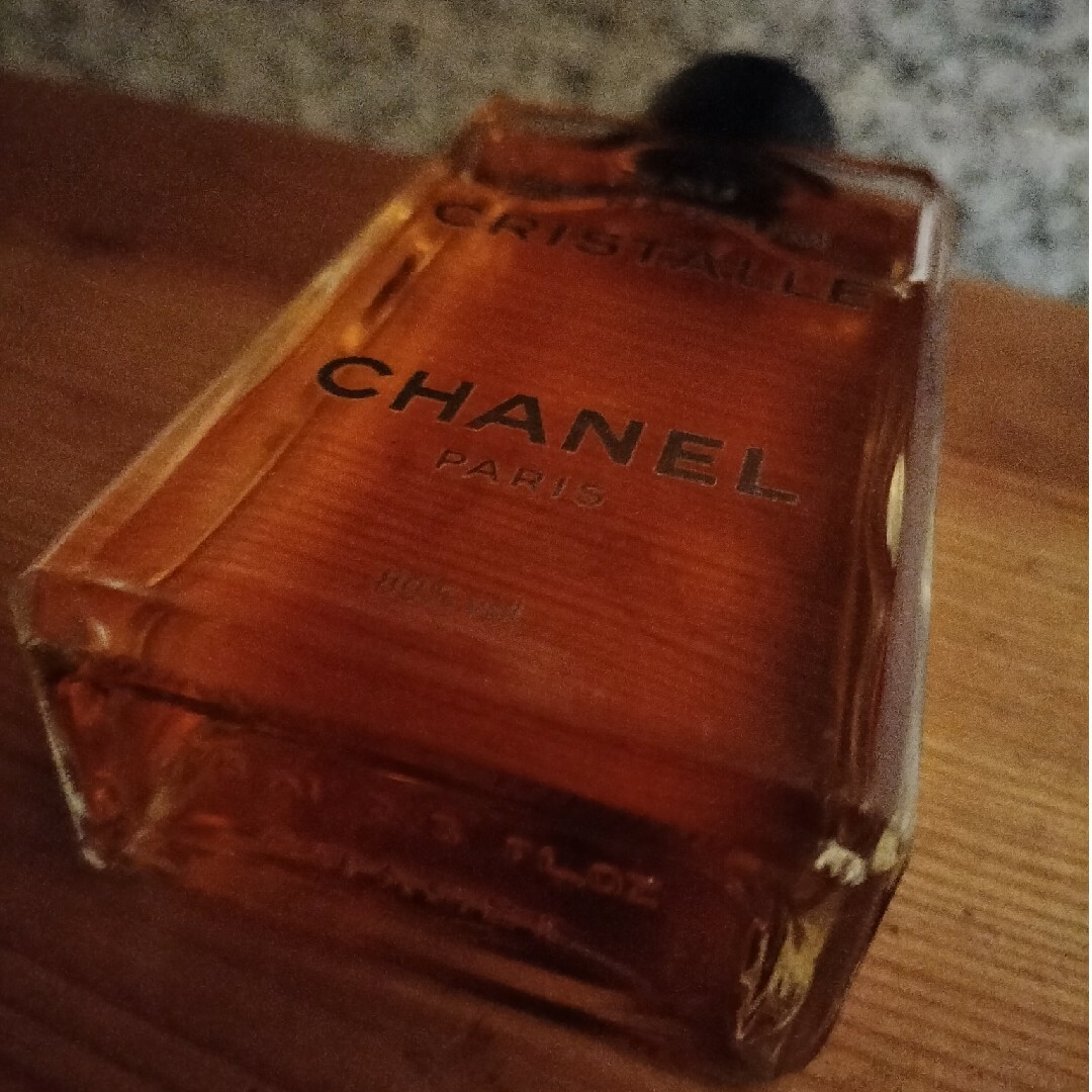 CHANEL(シャネル)のシャネル『クリスタル』オード・パルファム75ml未使用品 コスメ/美容の香水(香水(女性用))の商品写真