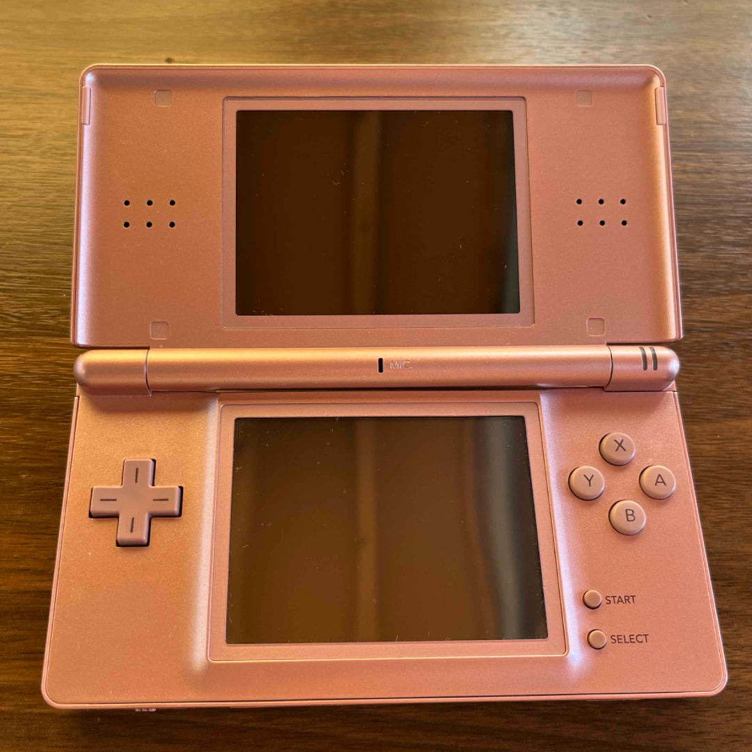 ニンテンドーDS(ニンテンドーDS)のNintendo DS liteピンク＋ポケモンセット エンタメ/ホビーのゲームソフト/ゲーム機本体(携帯用ゲーム機本体)の商品写真