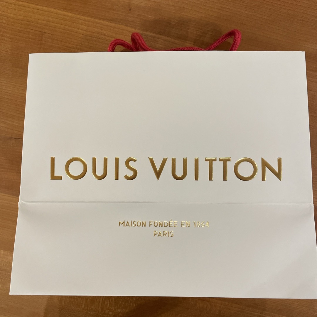 LOUIS VUITTON(ルイヴィトン)のルイヴィトン　紙袋 レディースのバッグ(ショップ袋)の商品写真