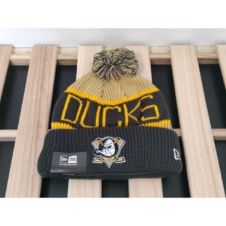 ニューエラー(NEW ERA)の【NHL★KNIT】アナハイムマイティダックス！ニット帽★ポンポン付！＜輸入品＞(ニット帽/ビーニー)