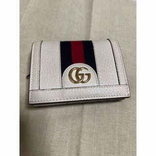 グッチ(Gucci)の【美品】グッチ オフディア 折り財布 レザー シェリーライン GGマーモント　白(財布)