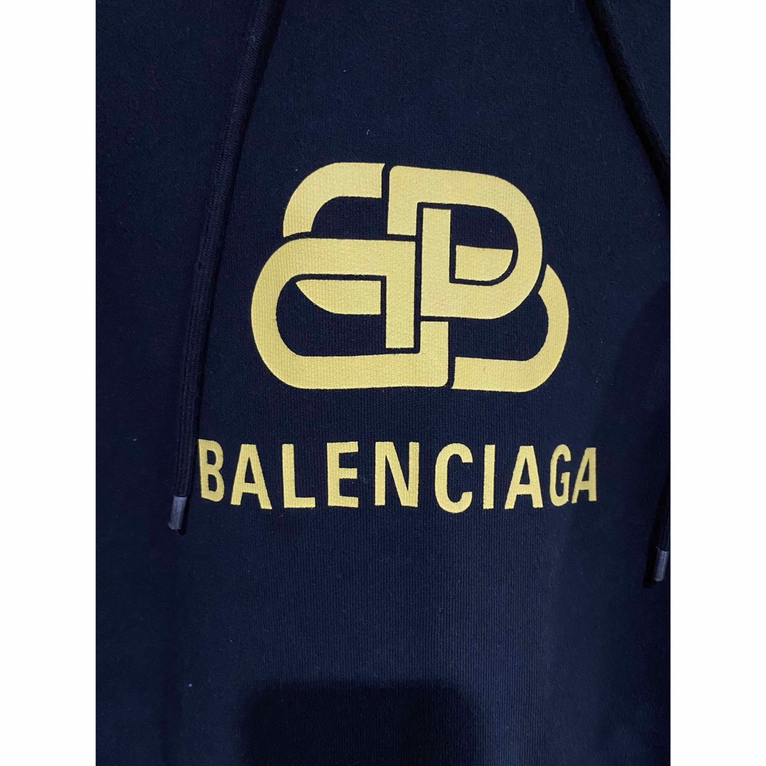 Balenciaga(バレンシアガ)のバレンシアガパーカー　バラックイエロー メンズのトップス(パーカー)の商品写真