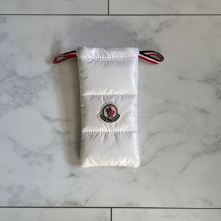 モンクレール(MONCLER)のMONCLER メガネケース　ホワイト(サングラス/メガネ)