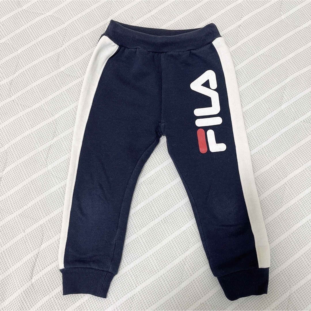 FILA(フィラ)のFILA ロゴプリントトレーナー生地裏起毛パンツ 90 子供服 キッズ フィラ キッズ/ベビー/マタニティのキッズ服男の子用(90cm~)(パンツ/スパッツ)の商品写真