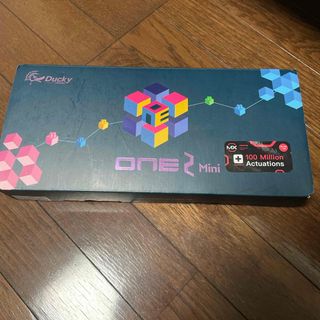 ダッキー(Ducky)のDUCKY One 2 Mini Pure White RGB 60% シルバー(PC周辺機器)