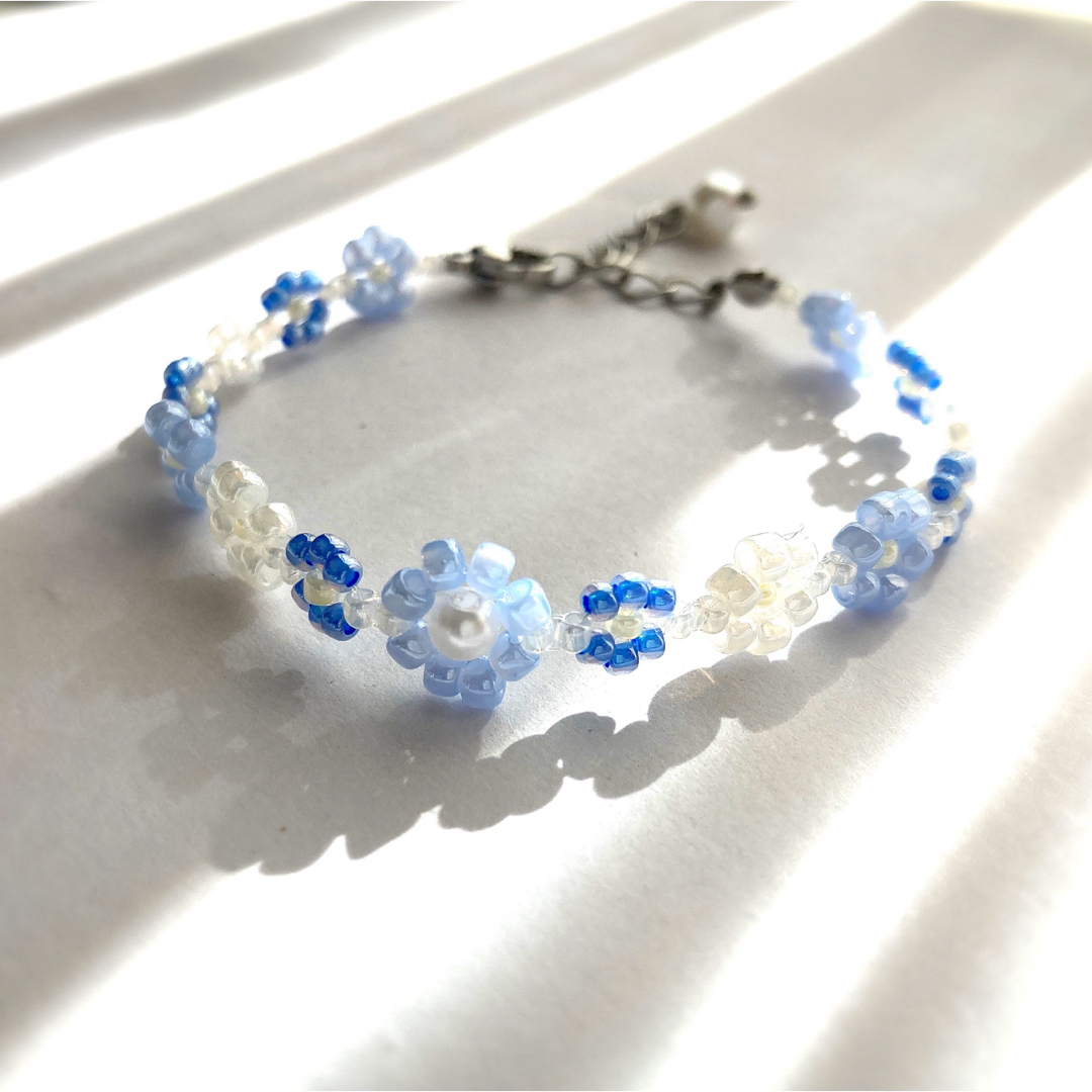 《受注制作》雪の華❄️ビーズブレスレット/普段使い/大人のビーズアクセサリー ハンドメイドのアクセサリー(ブレスレット/バングル)の商品写真