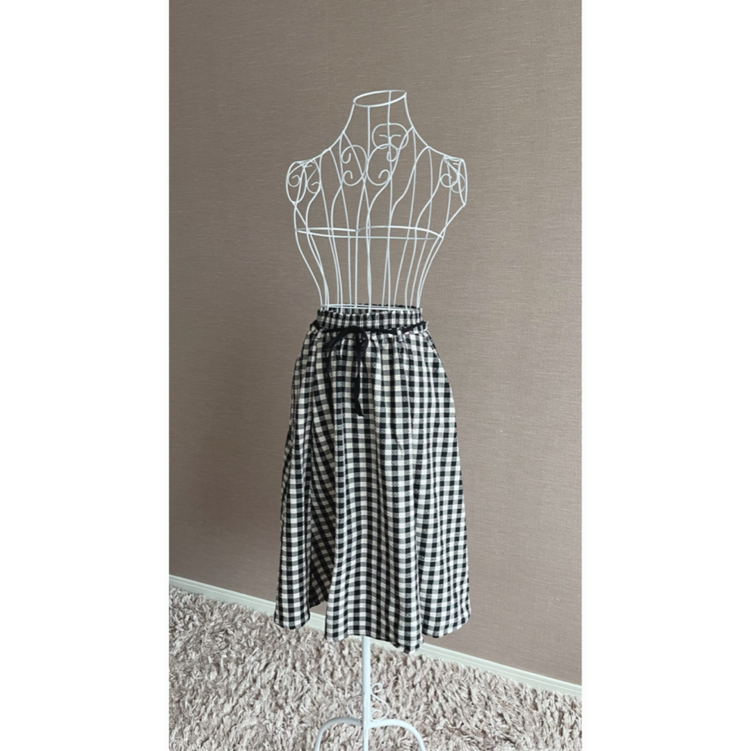 ZARA(ザラ)のZARA BASIC ザラベーシック　スカート　ギンガムチェック　カジュアル レディースのスカート(ロングスカート)の商品写真