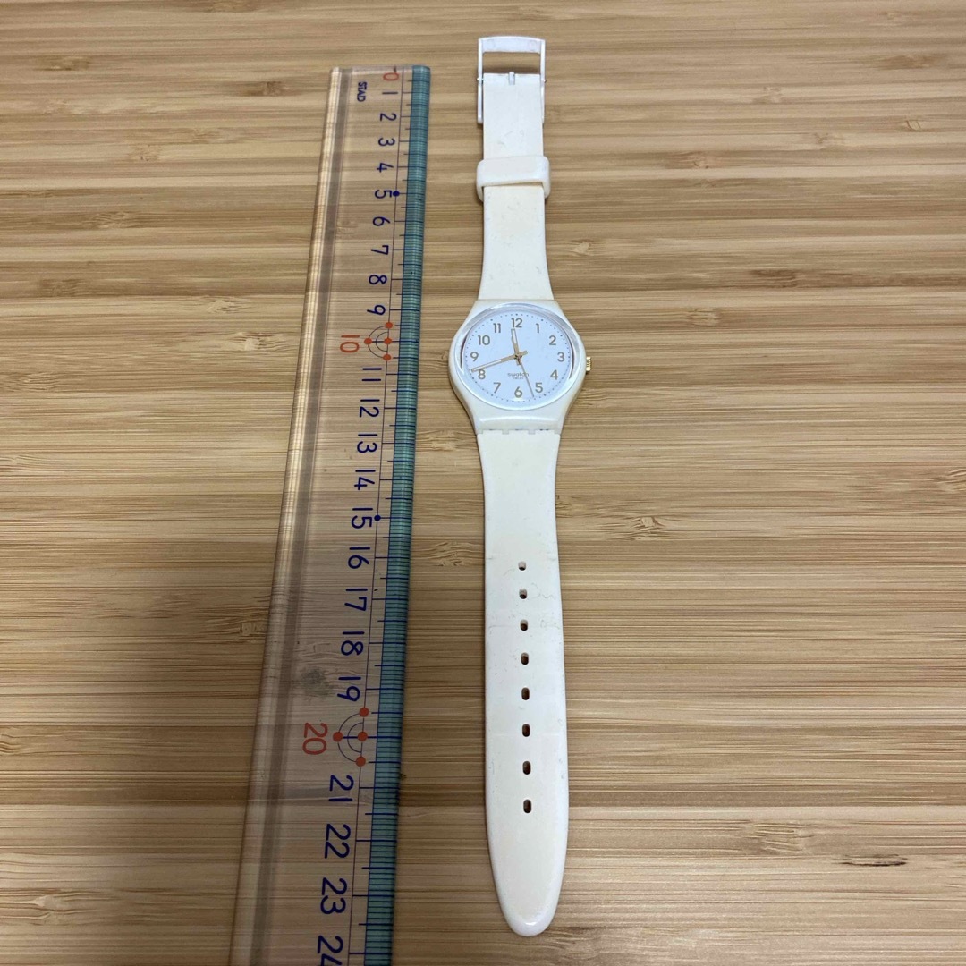 swatch(スウォッチ)のスウォッチ　swatch 腕時計　白 レディースのファッション小物(腕時計)の商品写真