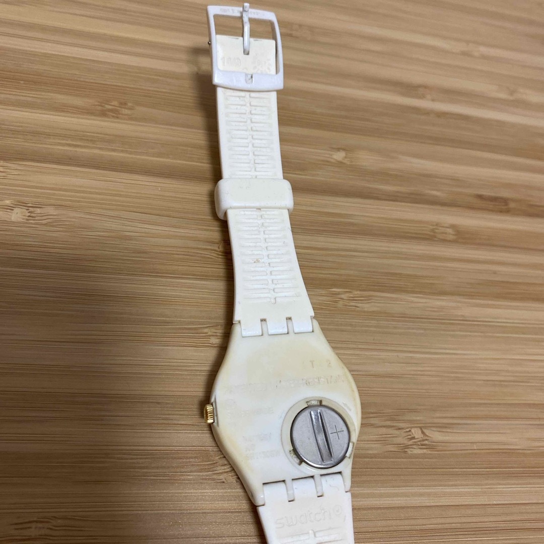 swatch(スウォッチ)のスウォッチ　swatch 腕時計　白 レディースのファッション小物(腕時計)の商品写真