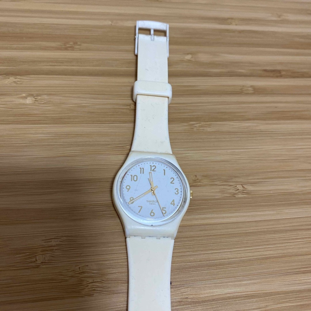 swatch(スウォッチ)のスウォッチ　swatch 腕時計　白 レディースのファッション小物(腕時計)の商品写真