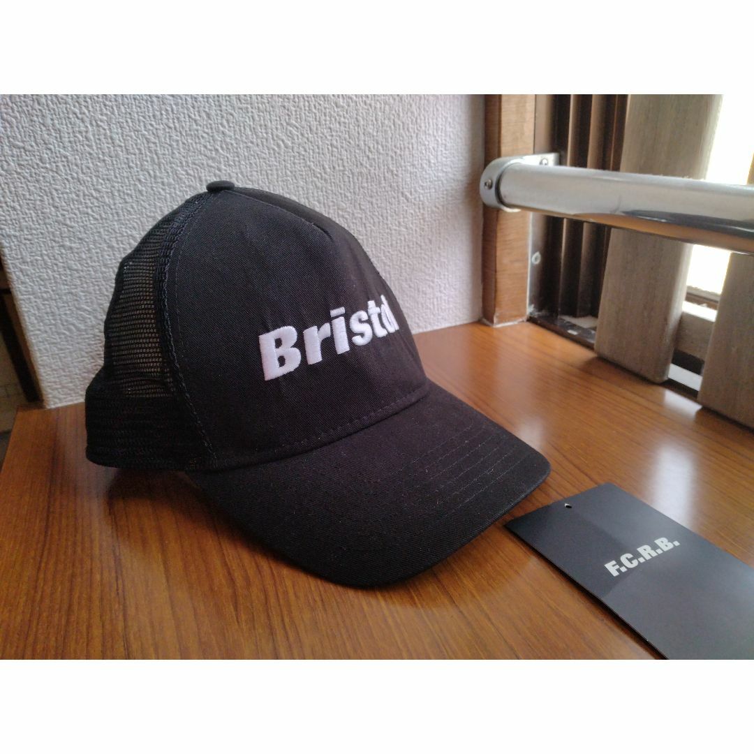 F.C.R.B.(エフシーアールビー)の限定モデル FCRB NEW ERAニューエラ Bristol MESH CAP メンズの帽子(キャップ)の商品写真