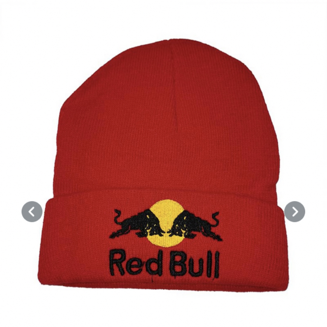 【大人気！】レッドブル　ニット帽　キャップ　ビーニー　帽子　赤　レッド メンズの帽子(ニット帽/ビーニー)の商品写真
