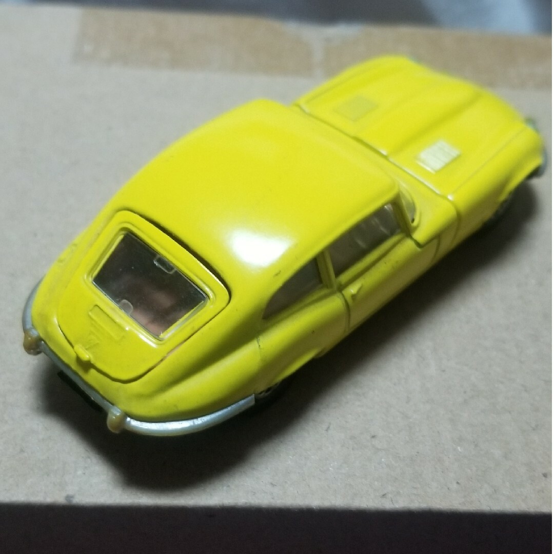 CORGI(コーギ)の⭐CORGI ﾐﾆｶｰ JAGUAR(ｼﾞｬｶﾞｰ)V12 E type 中古⭐ エンタメ/ホビーのおもちゃ/ぬいぐるみ(ミニカー)の商品写真