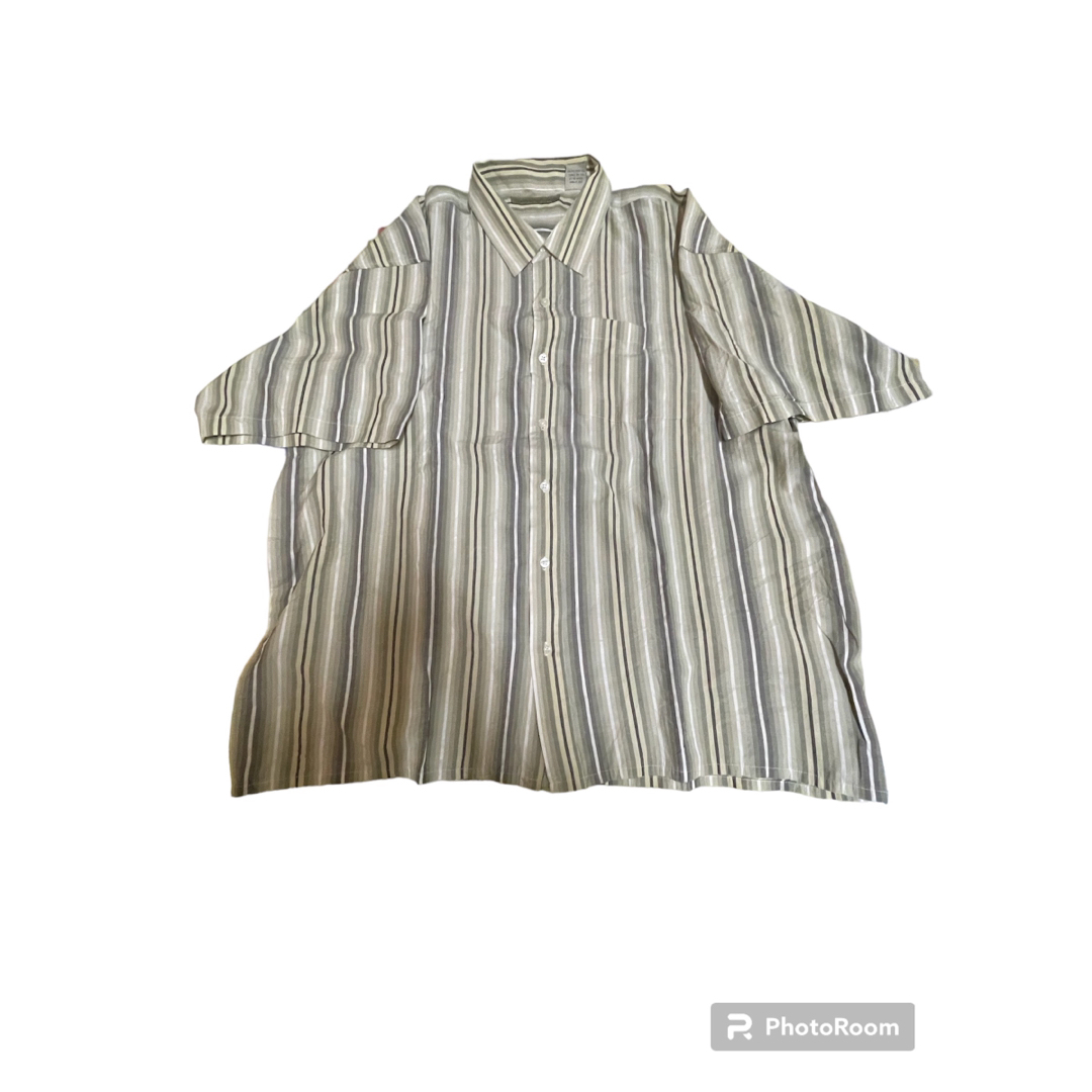 BEYOND THE LIMIT 半袖ストライプシャツ グレー サイズ4XL メンズのトップス(シャツ)の商品写真