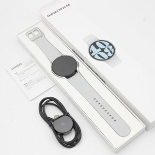 サムスン(SAMSUNG)の【美品】SAMSUNG Galaxy Watch6 44mm SM-R940NZSAXJP シルバー スマートウォッチ サムスン ギャラクシーウォッチ 本体(腕時計(デジタル))