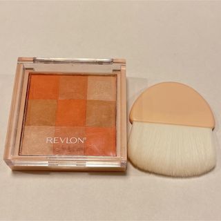 レブロン(REVLON)のレブロンブラッシュ＆イルミネーターパレット001 MELLOWPEACH♡(チーク)