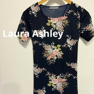 ローラアシュレイ(LAURA ASHLEY)のLaura Ashley ローラアシュレイ　ロングワンピース　ネイビー　花柄(ロングワンピース/マキシワンピース)